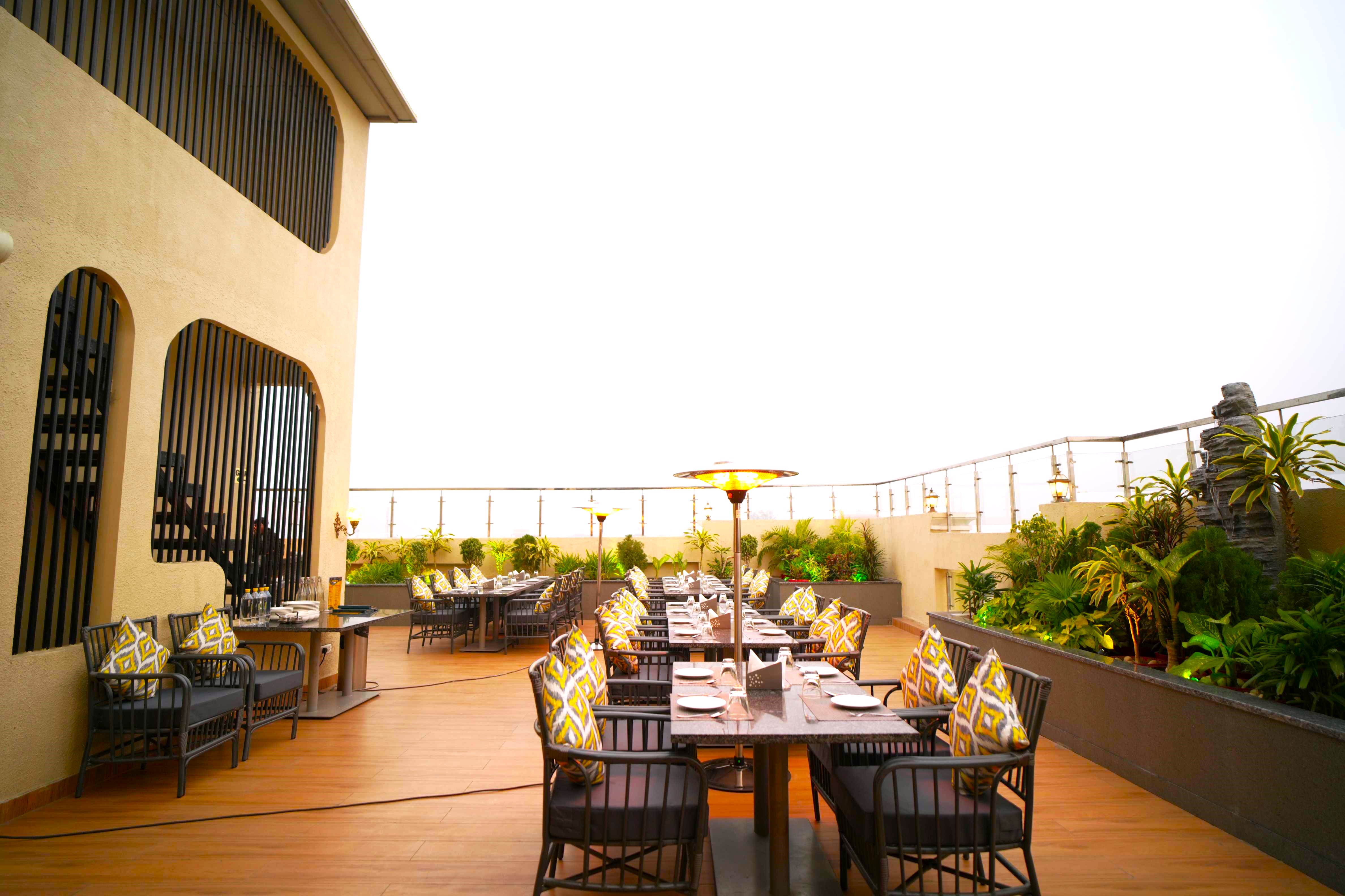 Open Terrace 1